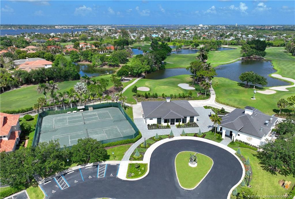 2408 SW Island Creek Trail