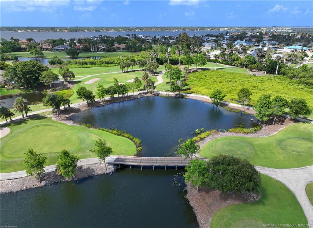 2408 SW Island Creek Trail