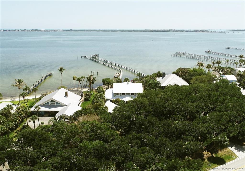 114 N Sewalls Point Road