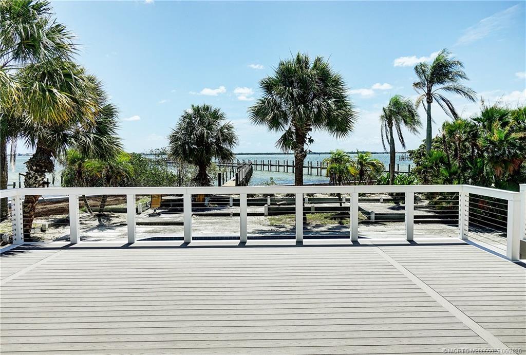 114 N Sewalls Point Road