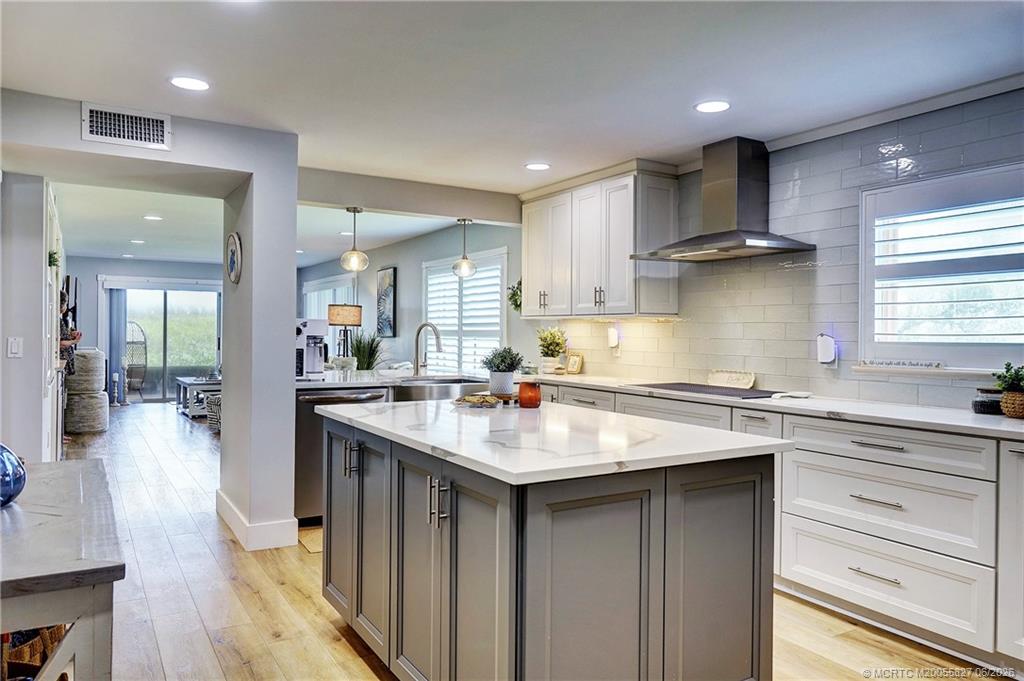 10200 S Ocean Drive 110