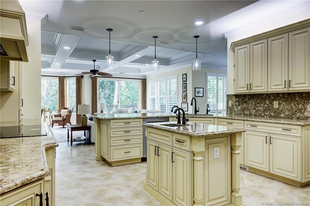 1532 NE Outrigger Landings Drive