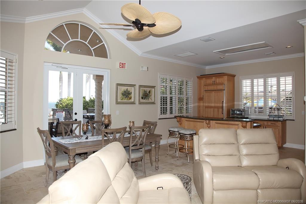 1532 NE Outrigger Landings Drive