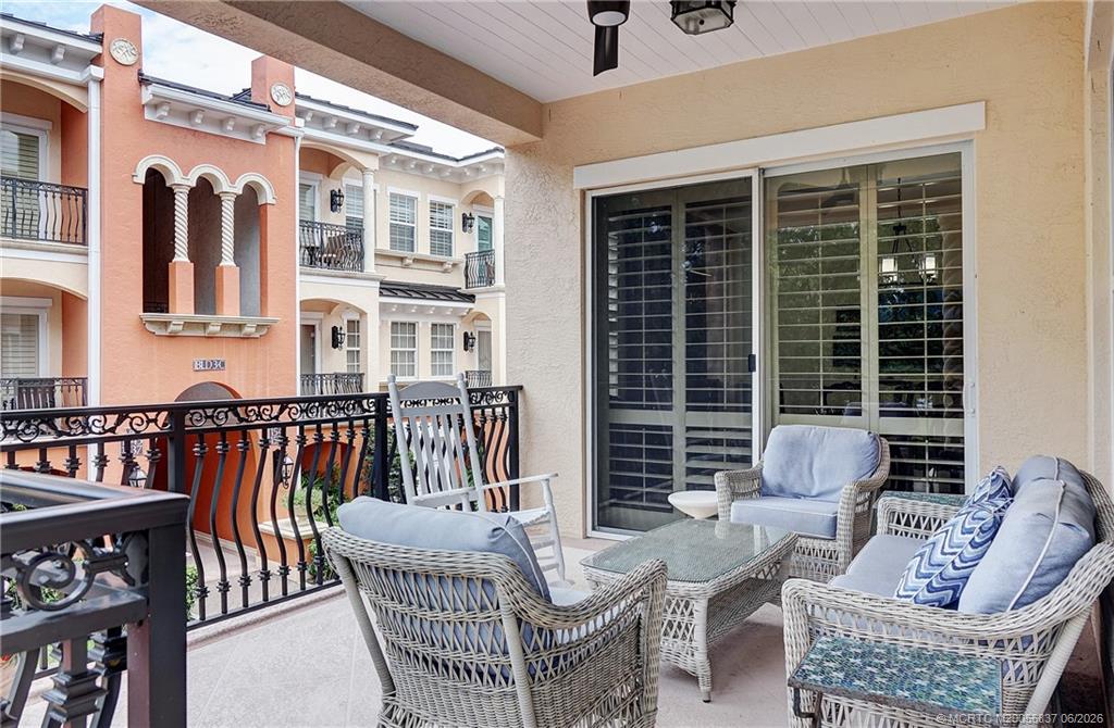 1532 NE Outrigger Landings Drive