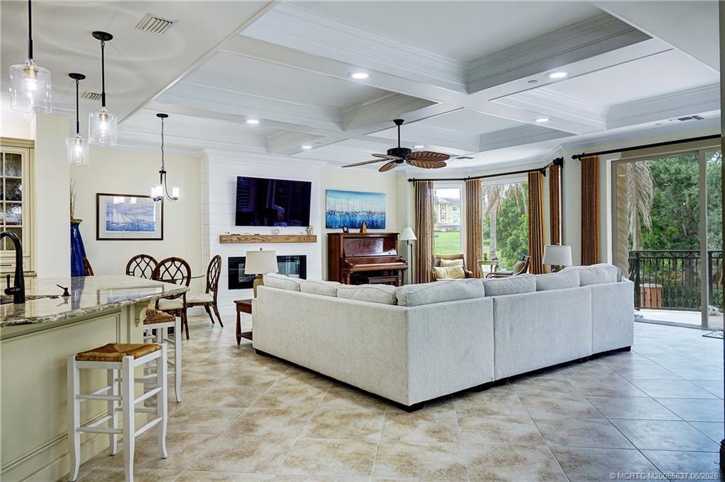 1532 NE Outrigger Landings Drive