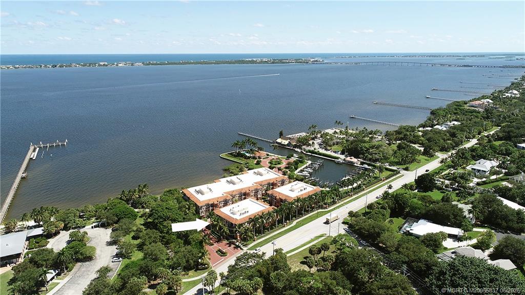 1532 NE Outrigger Landings Drive