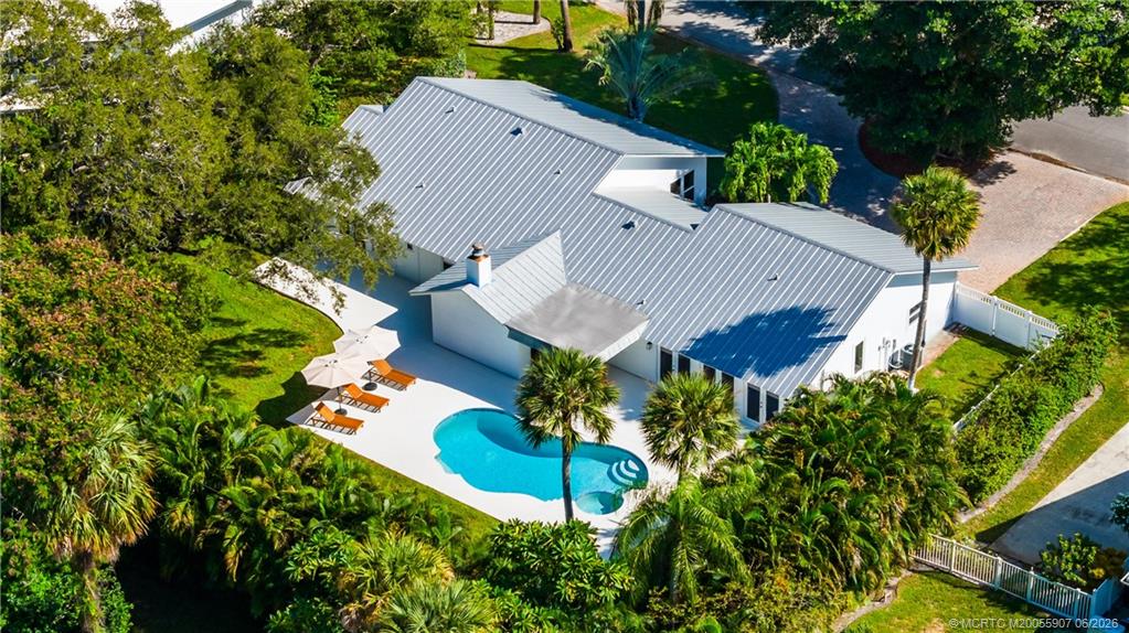 10 Ridgeland Drive