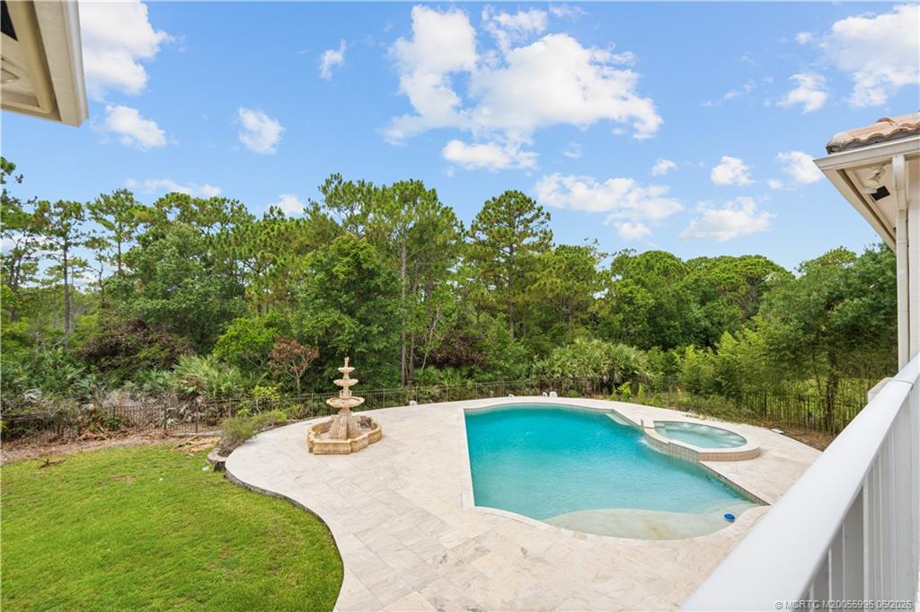 5044 SW Saint Creek Drive