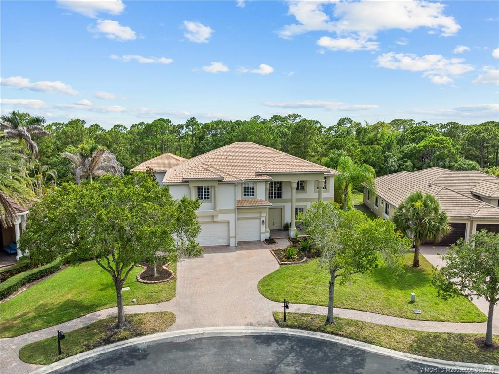 5044 SW Saint Creek Drive