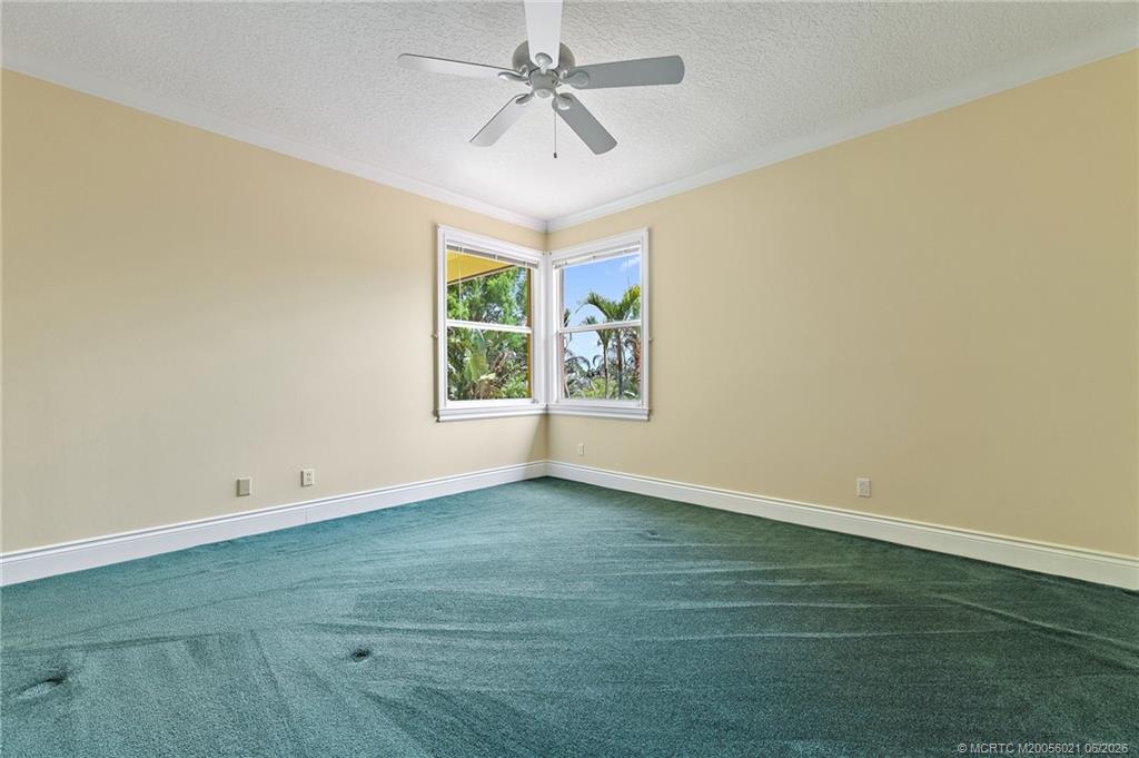 32 SW Wiregrass Ct