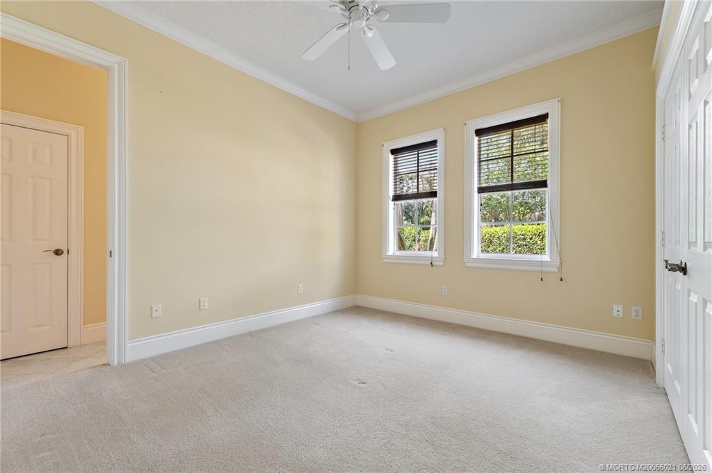 32 SW Wiregrass Ct