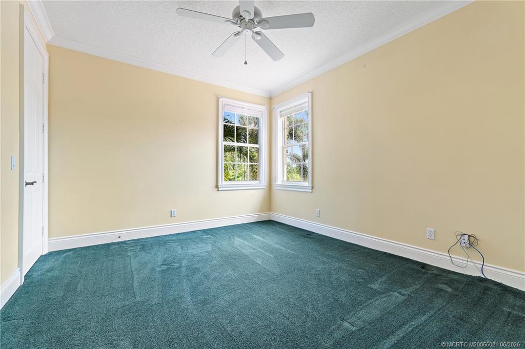 32 SW Wiregrass Ct