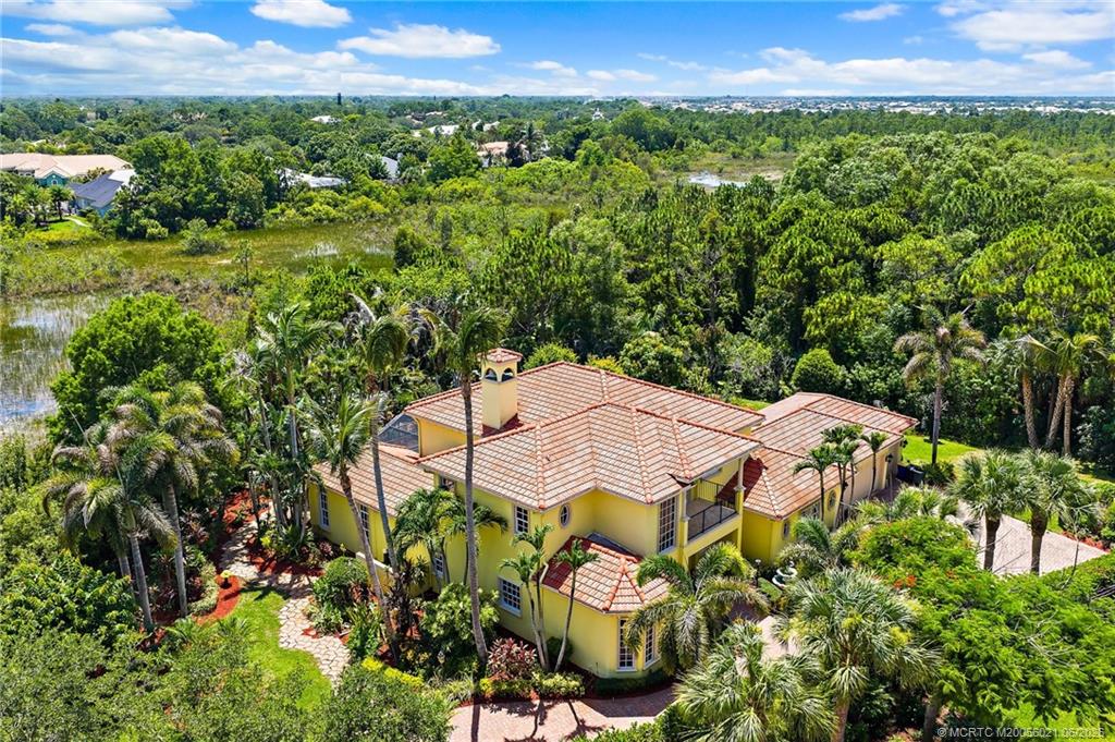 32 SW Wiregrass Ct