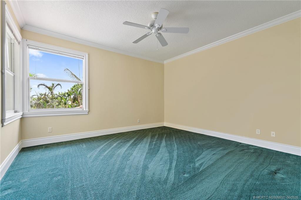 32 SW Wiregrass Ct