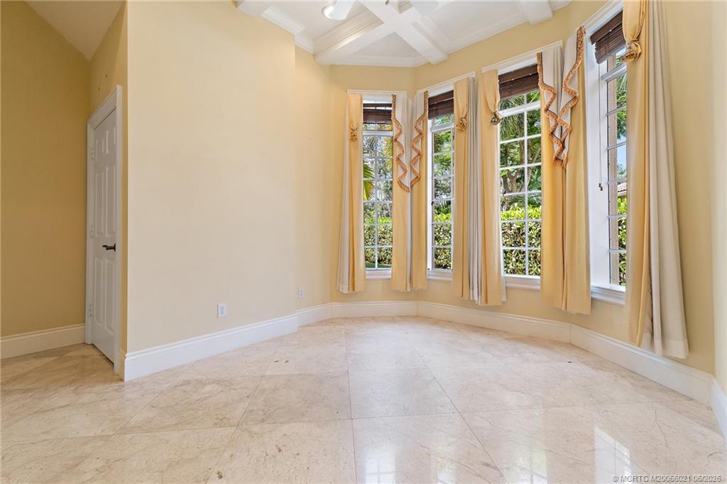 32 SW Wiregrass Ct