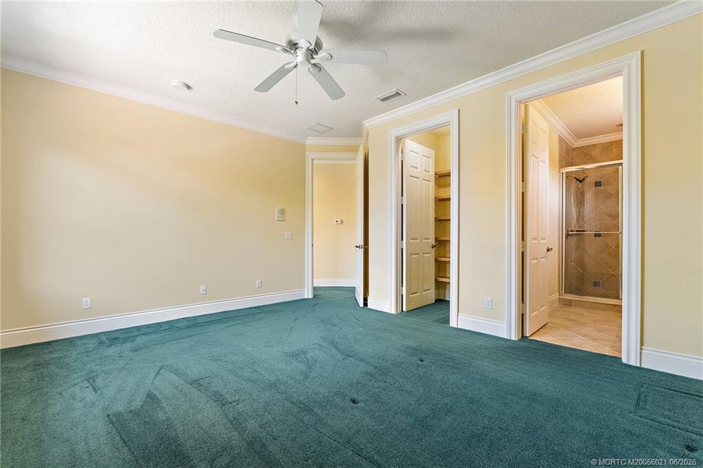 32 SW Wiregrass Ct