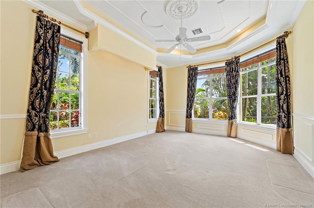32 SW Wiregrass Ct