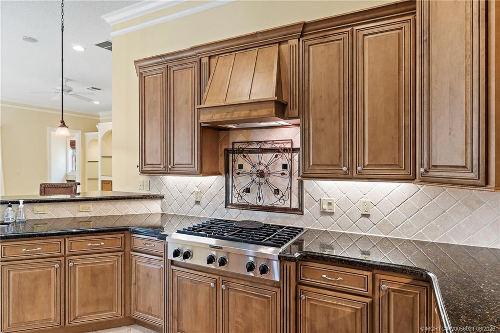 32 SW Wiregrass Ct