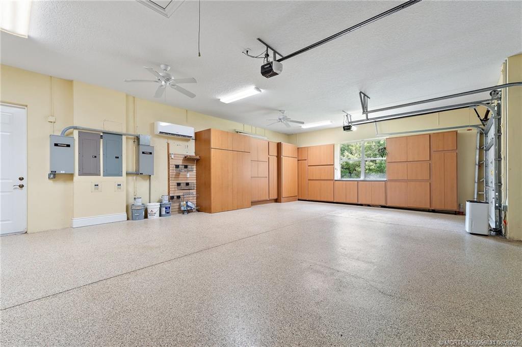 32 SW Wiregrass Ct