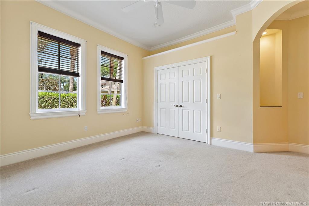 32 SW Wiregrass Ct