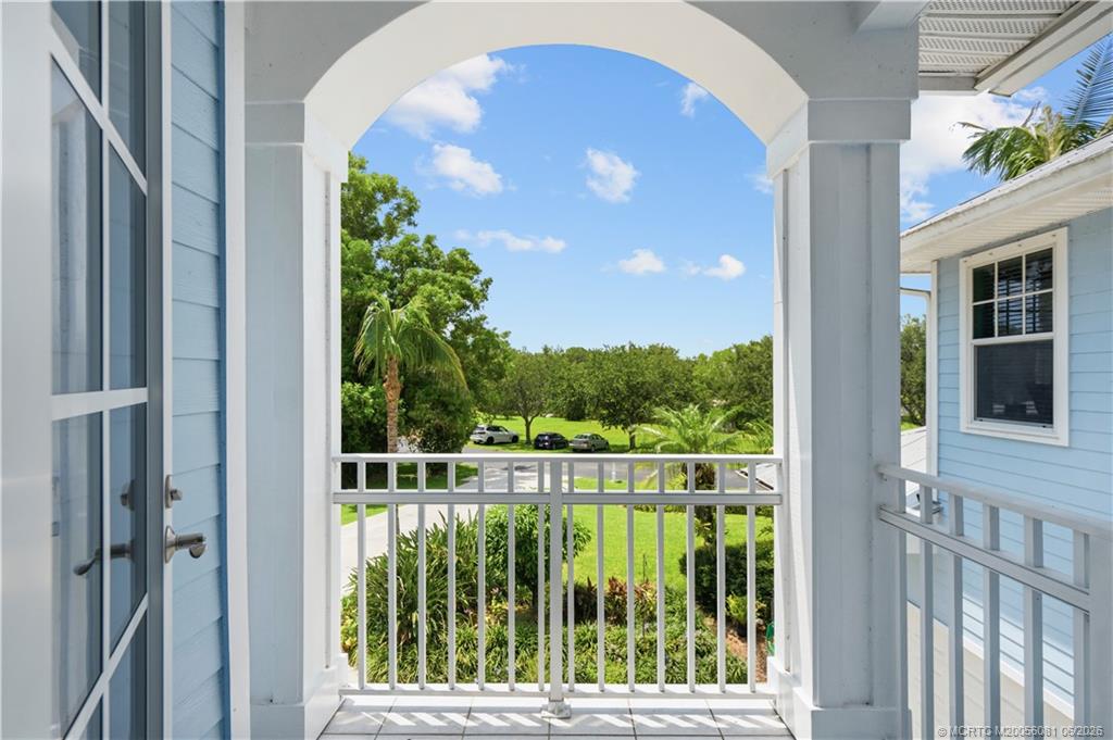 1859 NE Victorian Lane