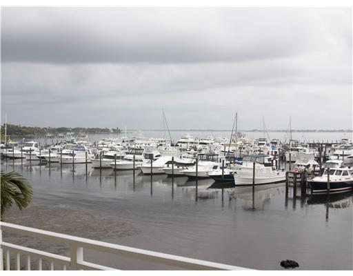775 NW FLAGLER Avenue 201