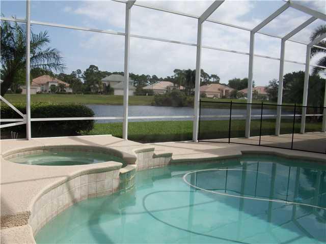 1547 SE BALLANTRAE Ct 1547