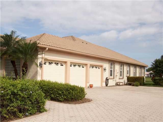 1547 SE BALLANTRAE Ct 1547