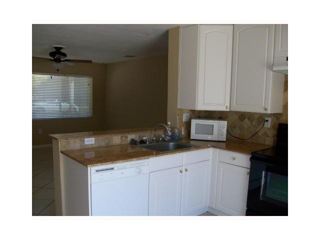 1126 NE Rio Pine Lane 1126