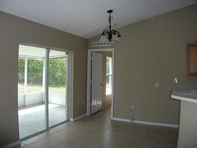 1189 SW Irving Street 1189