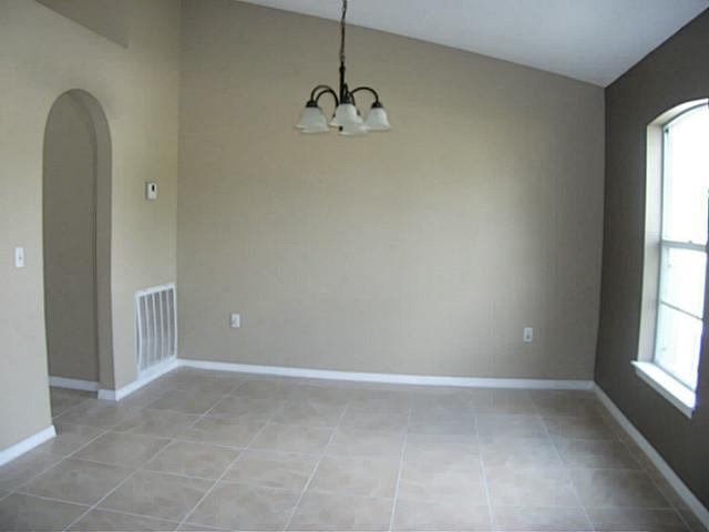 1189 SW Irving Street 1189