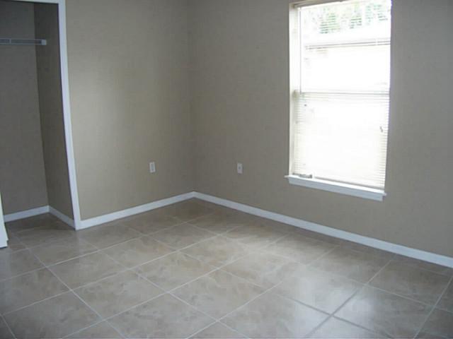 1189 SW Irving Street 1189