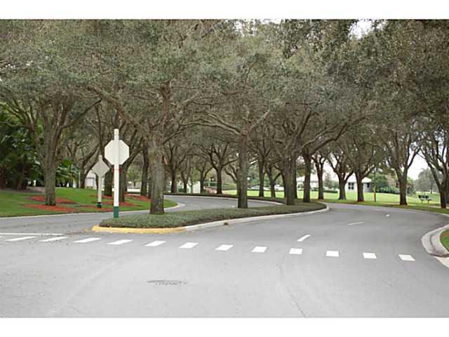 1555 SW Waterfall Blvd 1555