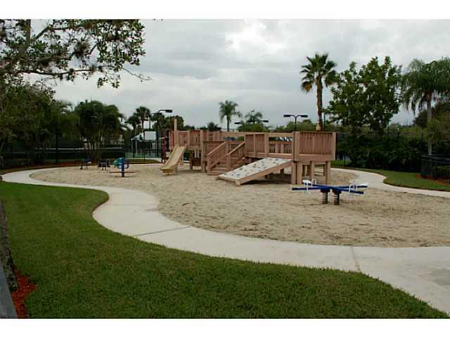 1555 SW Waterfall Blvd 1555