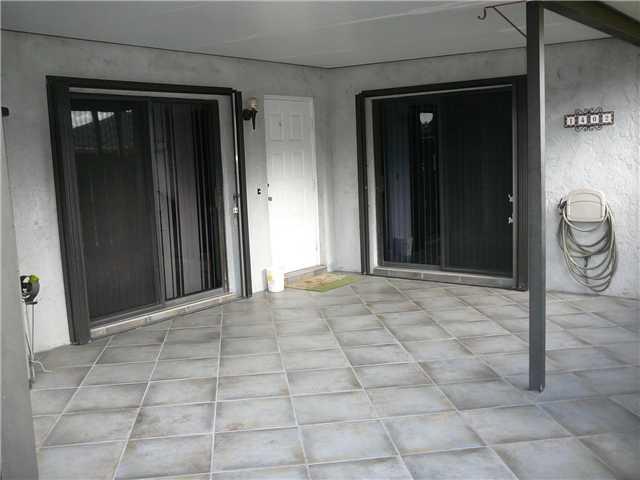 1402 SE Excaliber Lane 1402