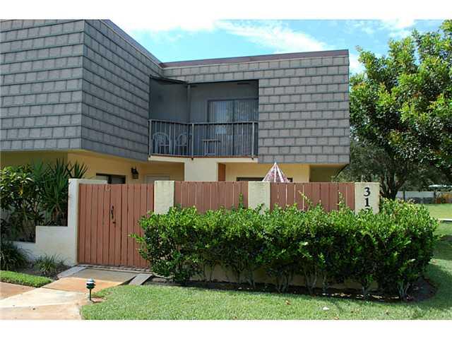 3104 SE Brook Street 3104