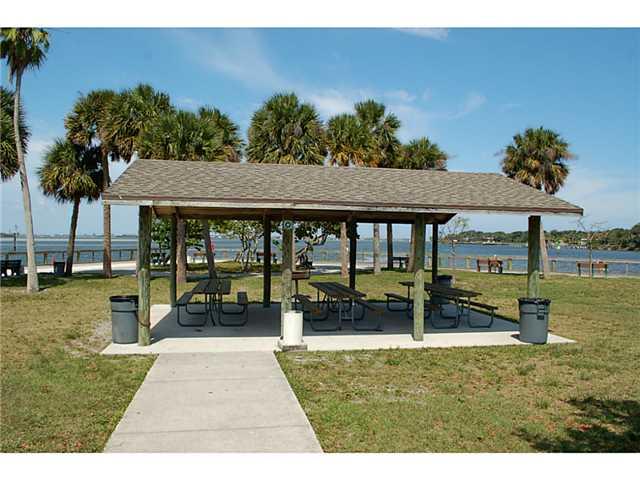 444 SE Fini Drive 444