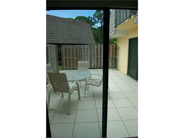 3124 SE Brook Street 2