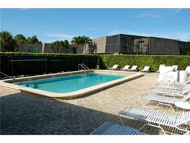 3124 SE Brook Street 2