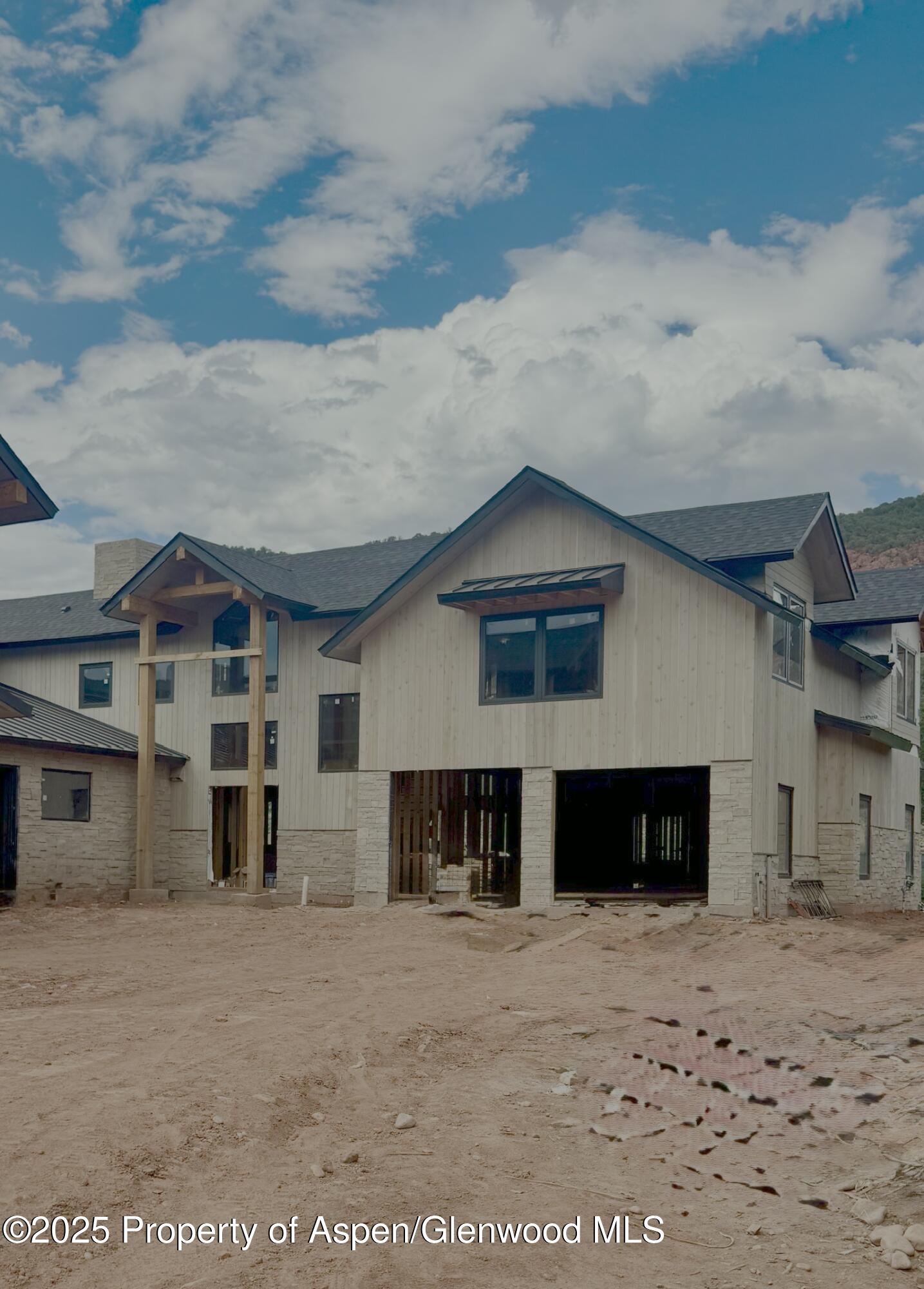 65 Upland Lane, 2