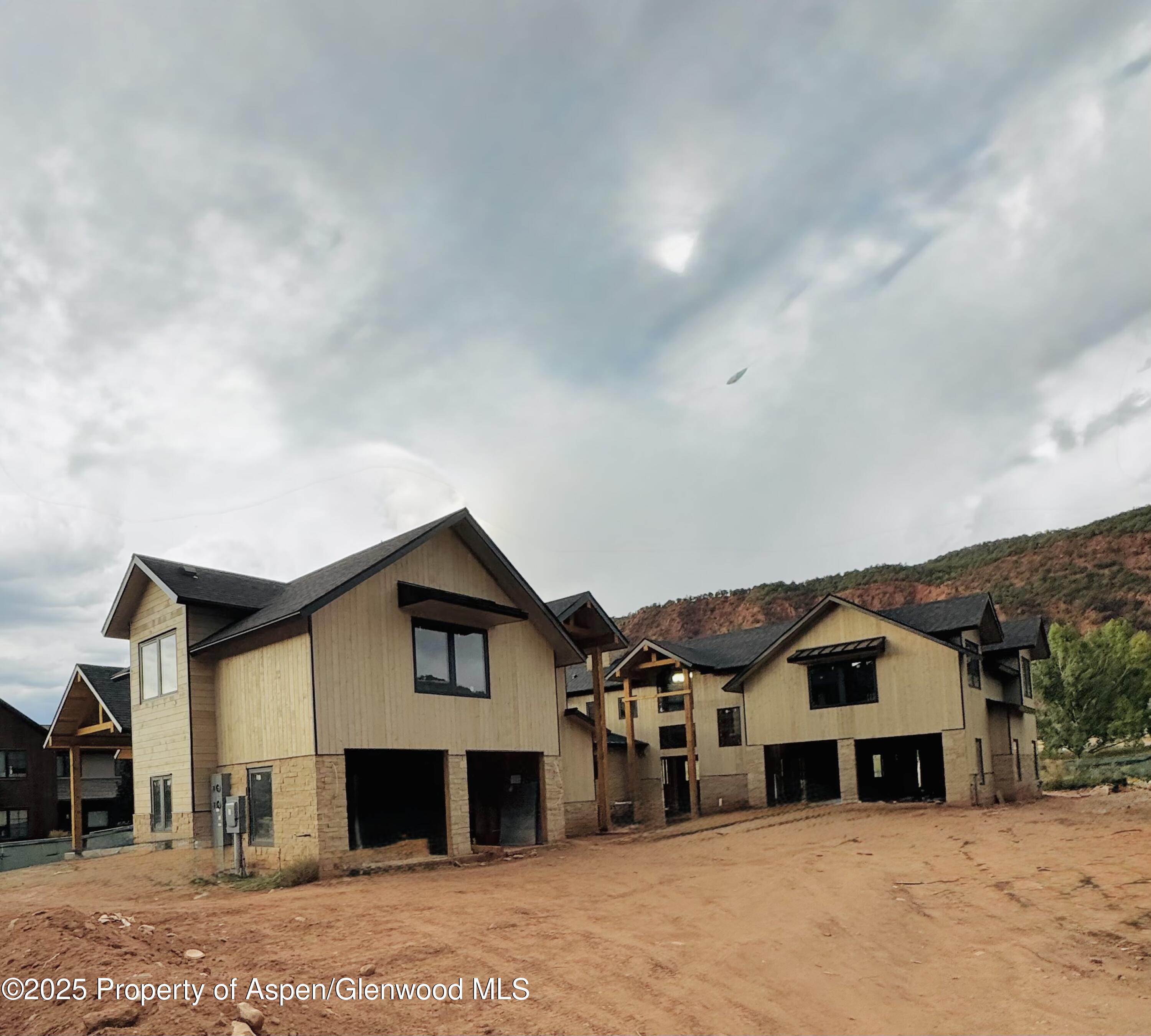 65 Upland Lane, 2