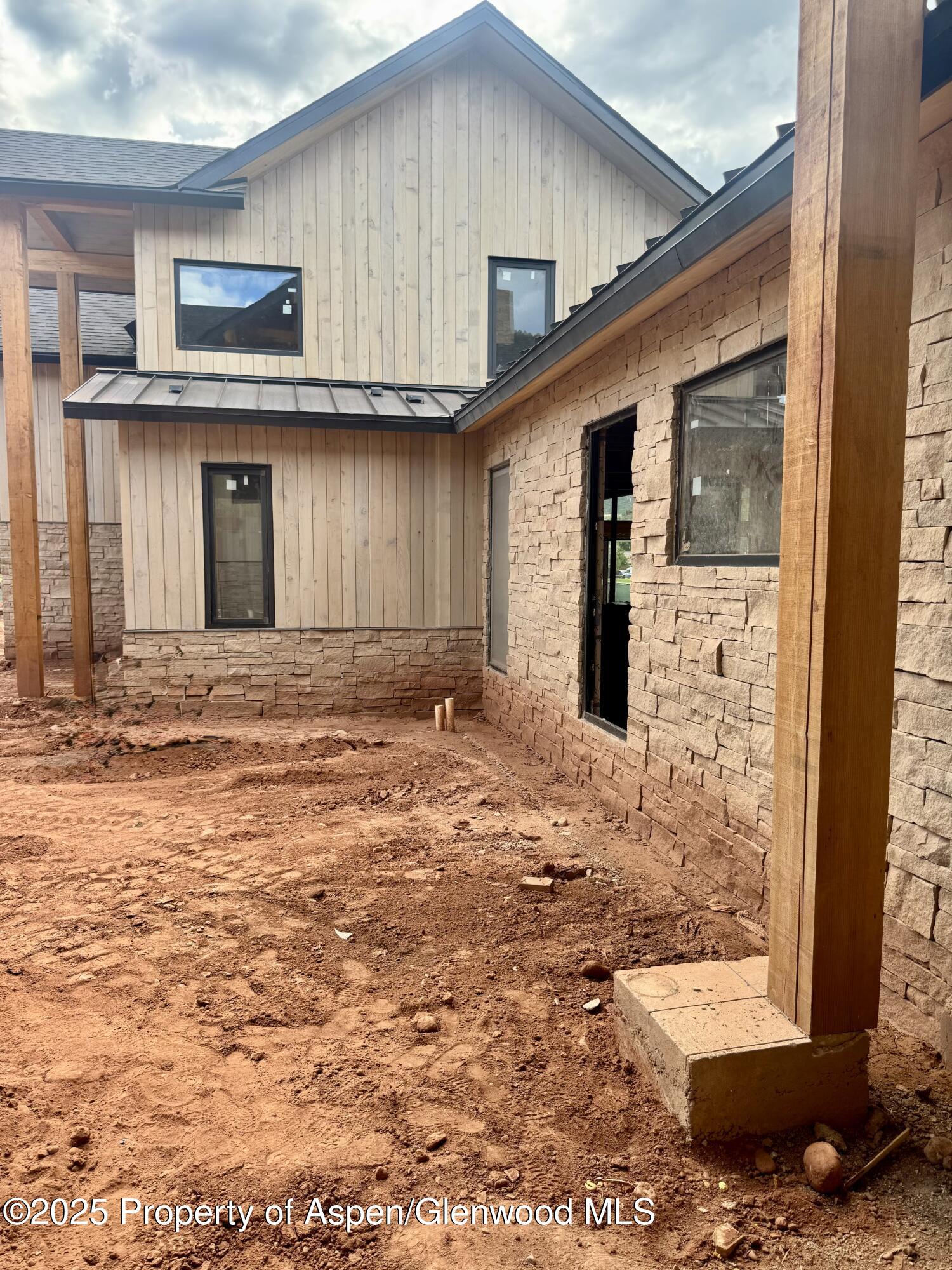 65 UPLAND Lane, 1