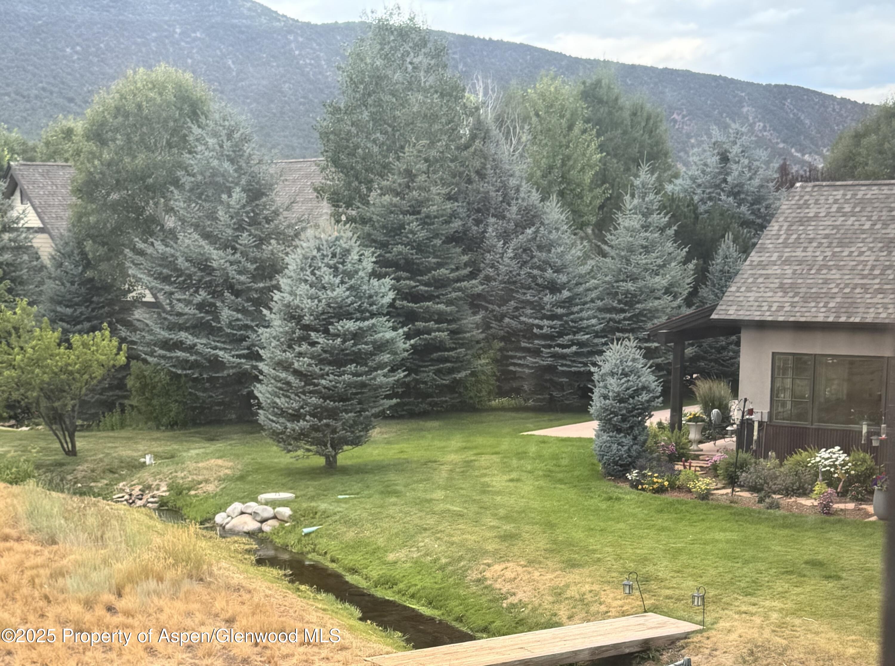 65 UPLAND Lane, 1
