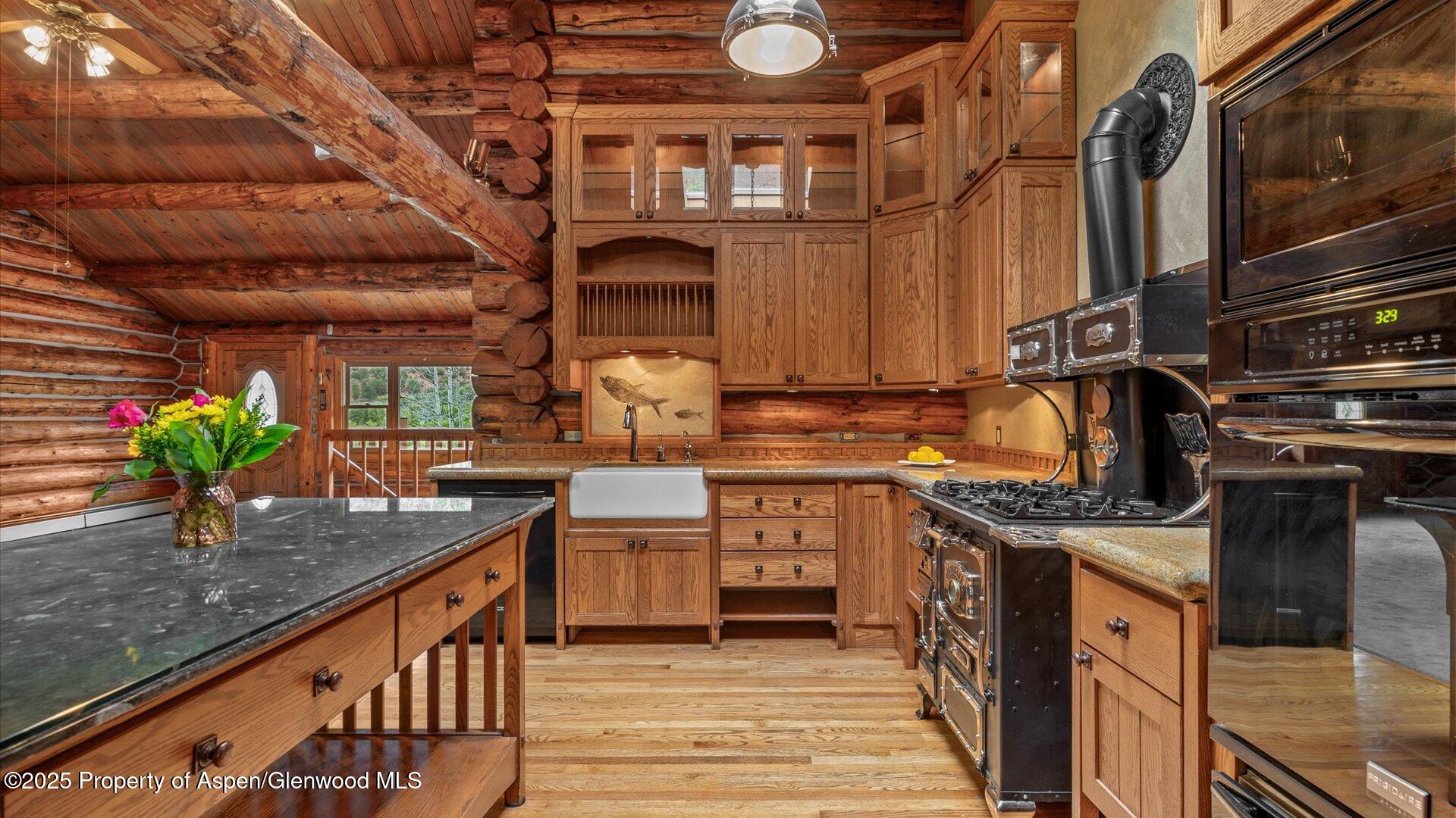 153 Peachblow Road