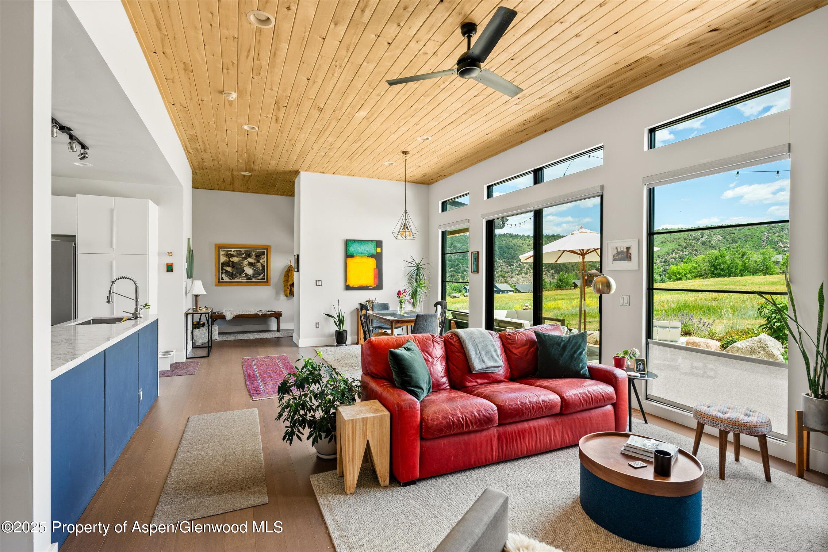 442 Silver King Court