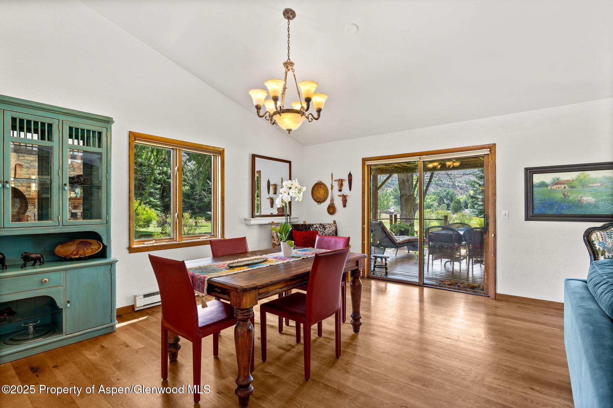 283 MEADOW Lane