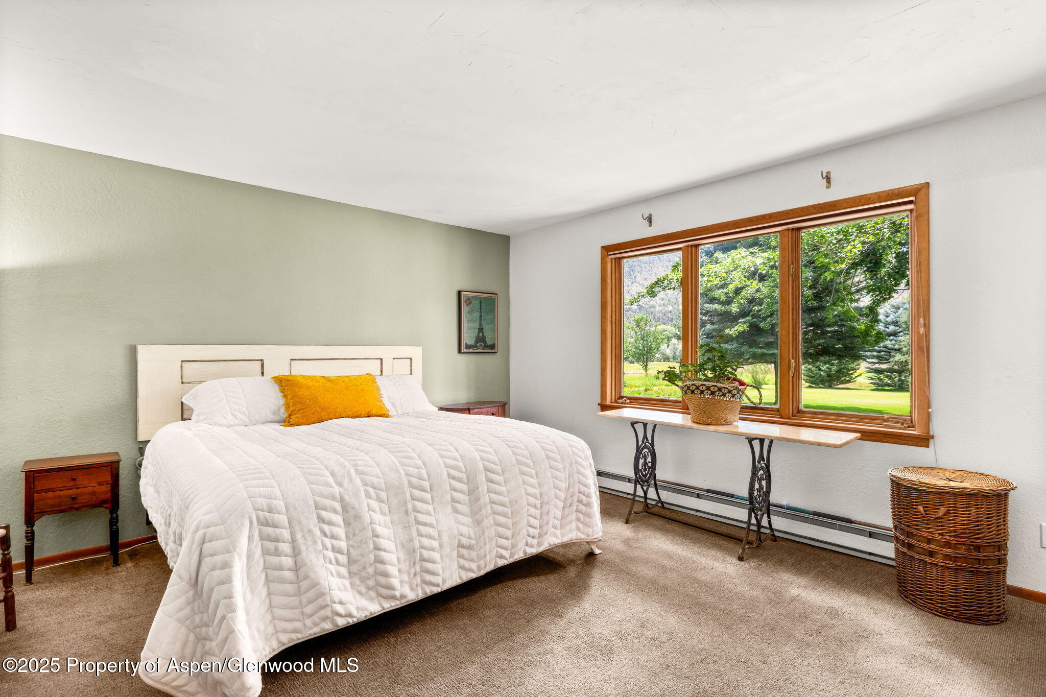 283 MEADOW Lane