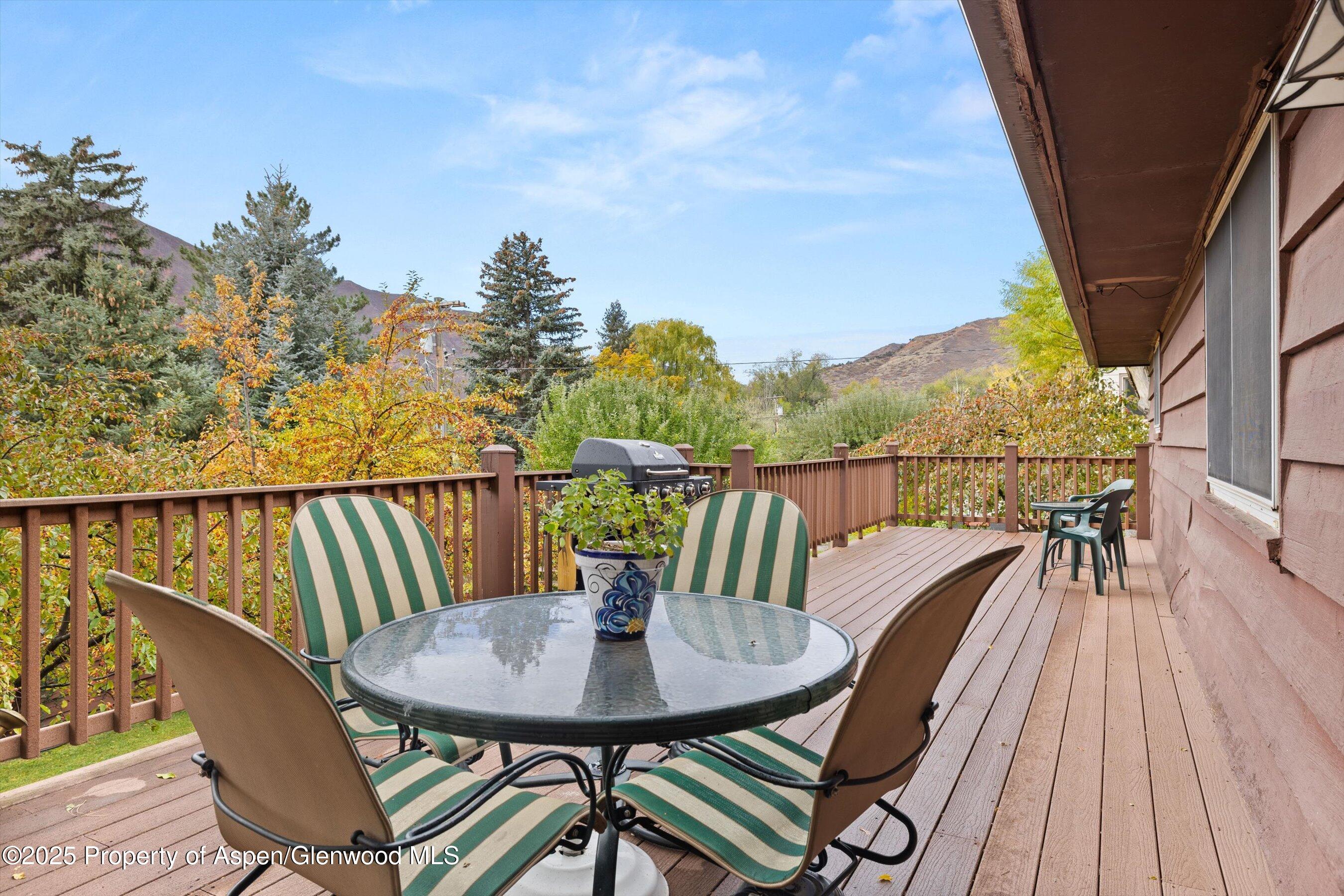 30 Mountain Shadows Drive