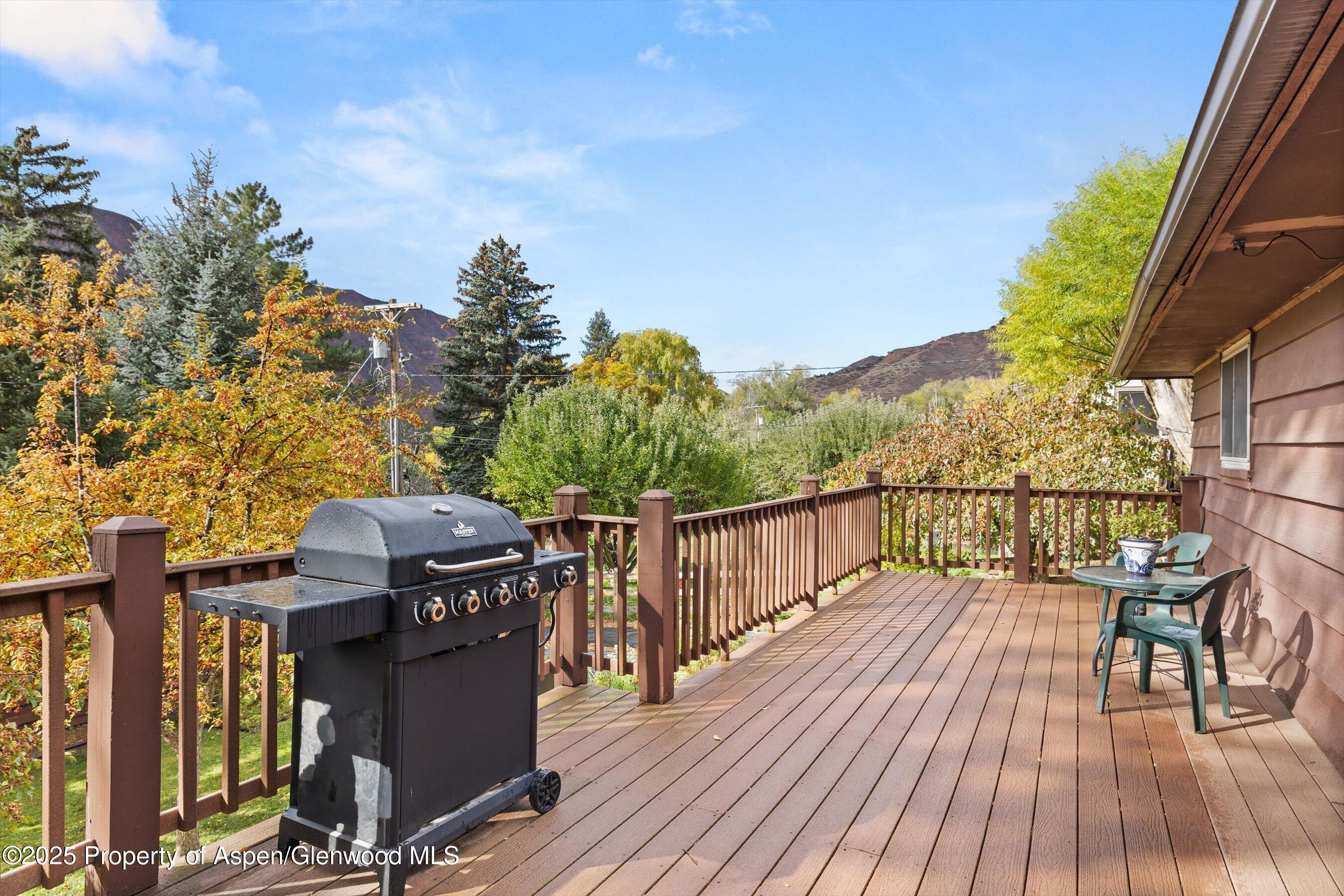 30 Mountain Shadows Drive