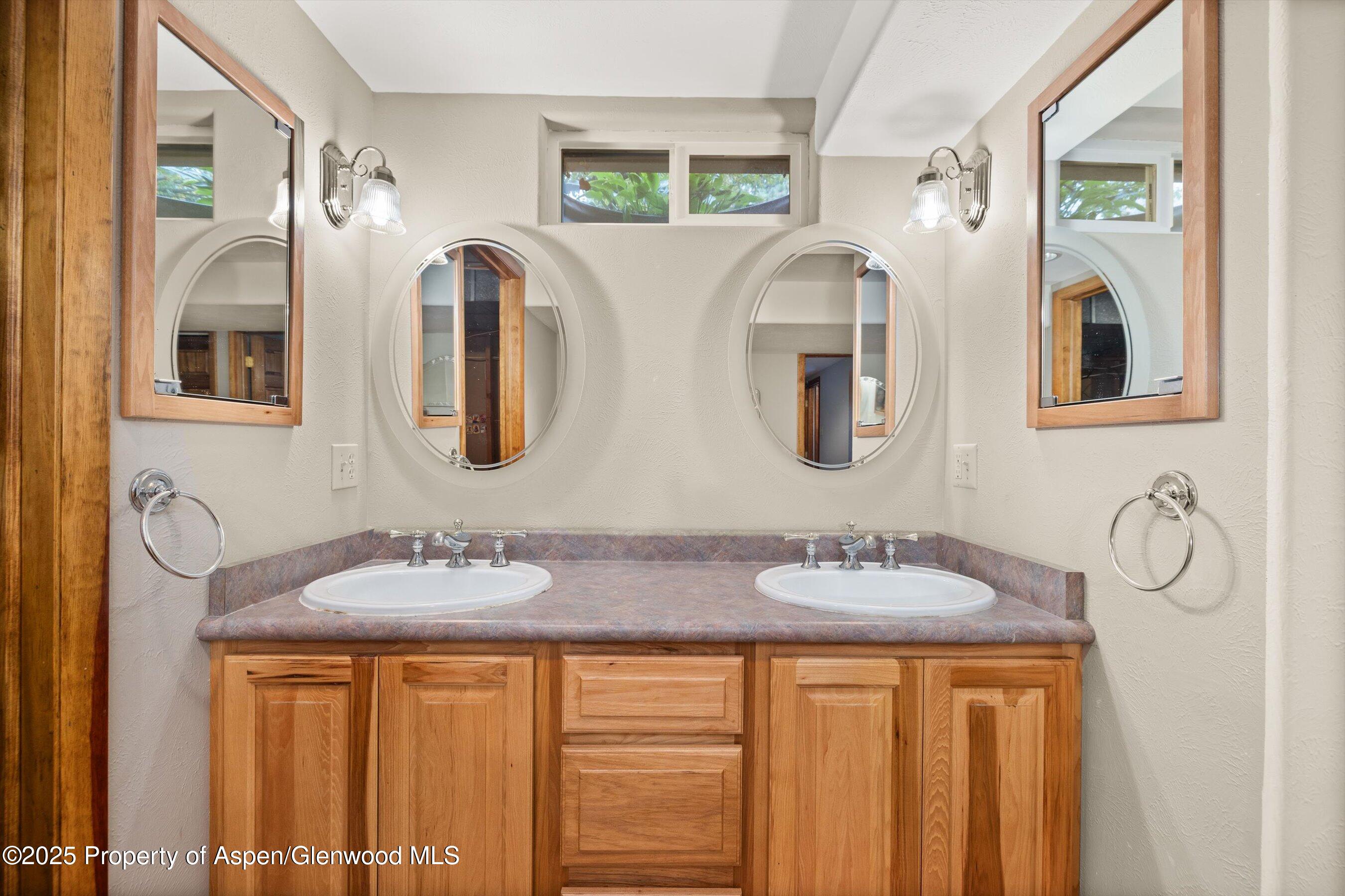 30 Mountain Shadows Drive